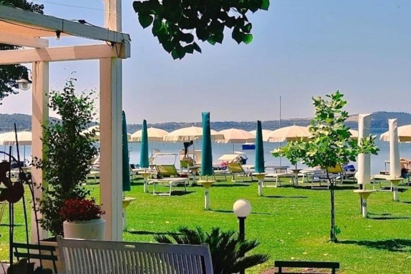 Casa Paolina Nel Centro Di Bracciano Villa Exterior foto